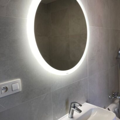 LED zrkadlo s podsvietenou hranou (2)